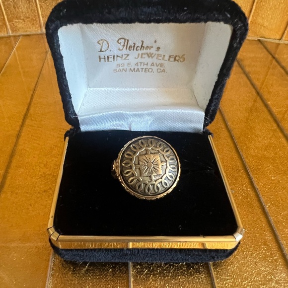 Vtg Italian antique women’s button ring signet ring Venice, Italy - Picture 12 of 15